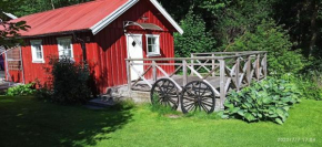 Lillstugan i idyllisk lugn miljö nära Hällungen, Stenungsund, Ucklum